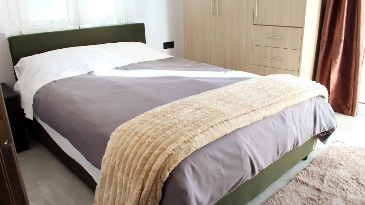 Patras Cozy Nest In The Vibrant City Center Exterior foto